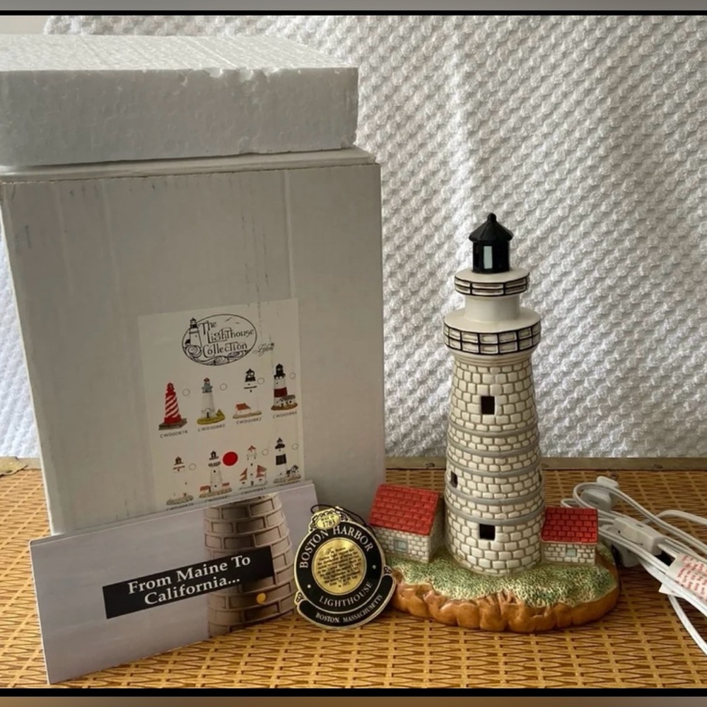 Lefton, The Lighthouse Collection Boston Harbor CWD00881